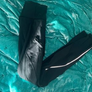 Lululemon leggings zip pockets